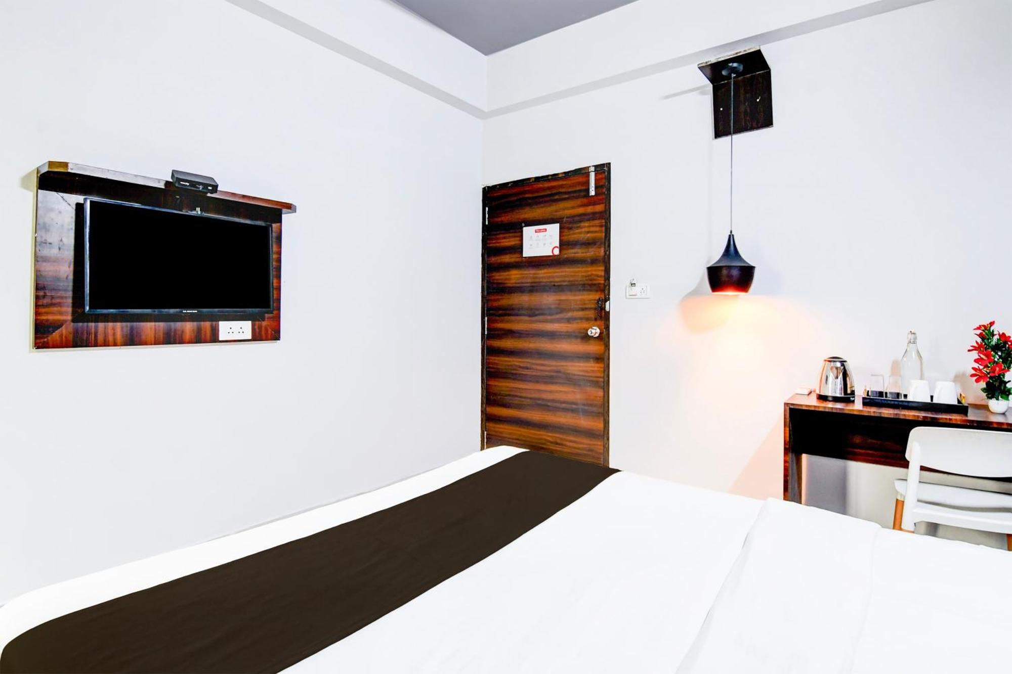 Super Townhouse Chandrasekharpur Бхубанешвар Екстериор снимка