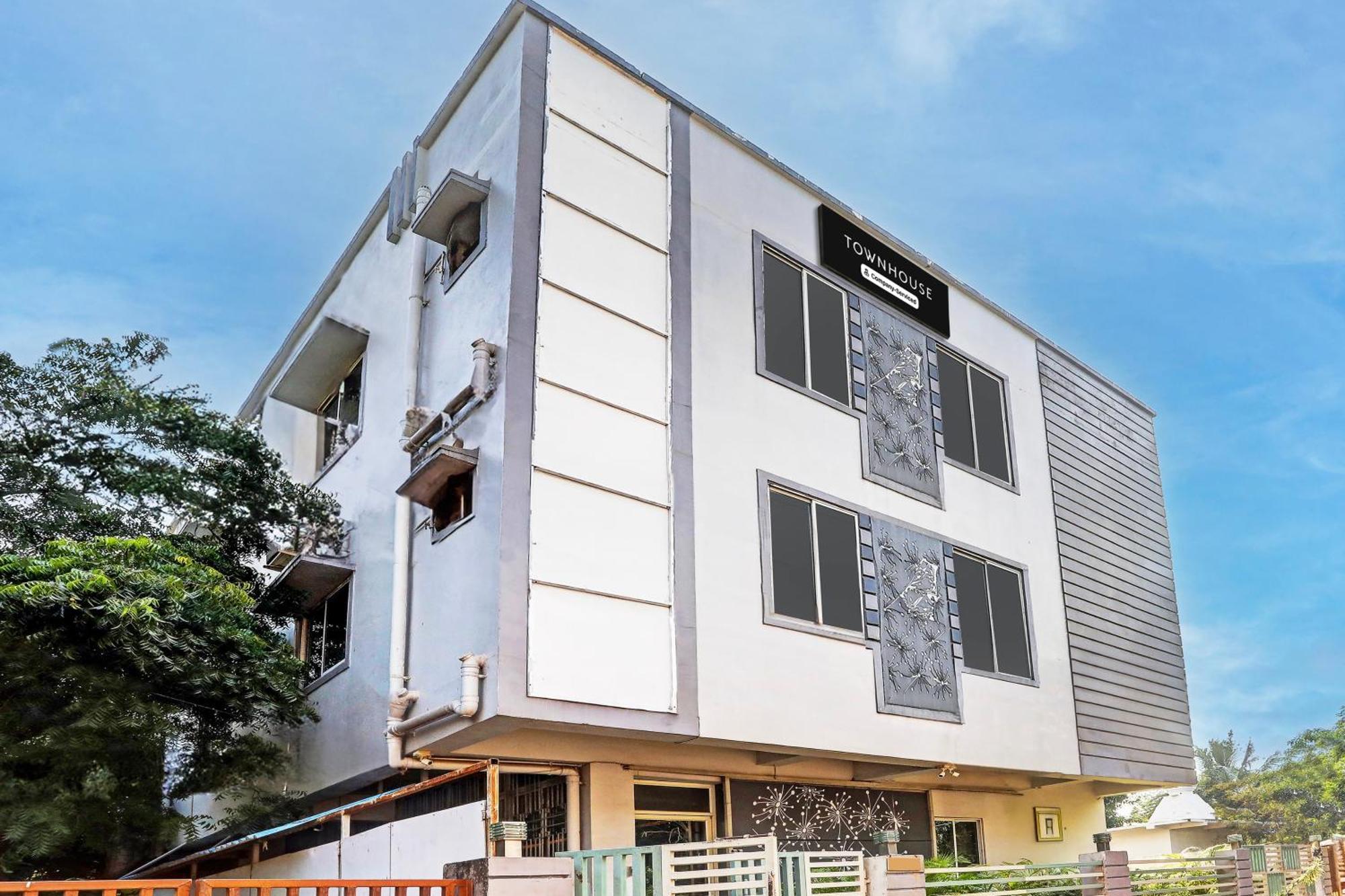 Super Townhouse Chandrasekharpur Бхубанешвар Екстериор снимка